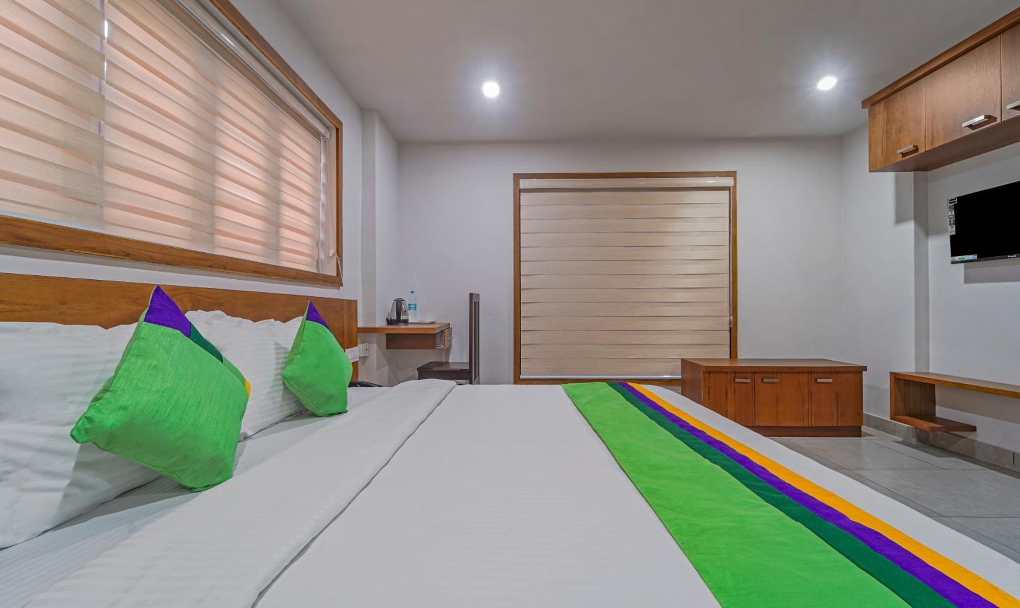 Treebo Regalia Inn Civil Station Kalpetta Exterior photo